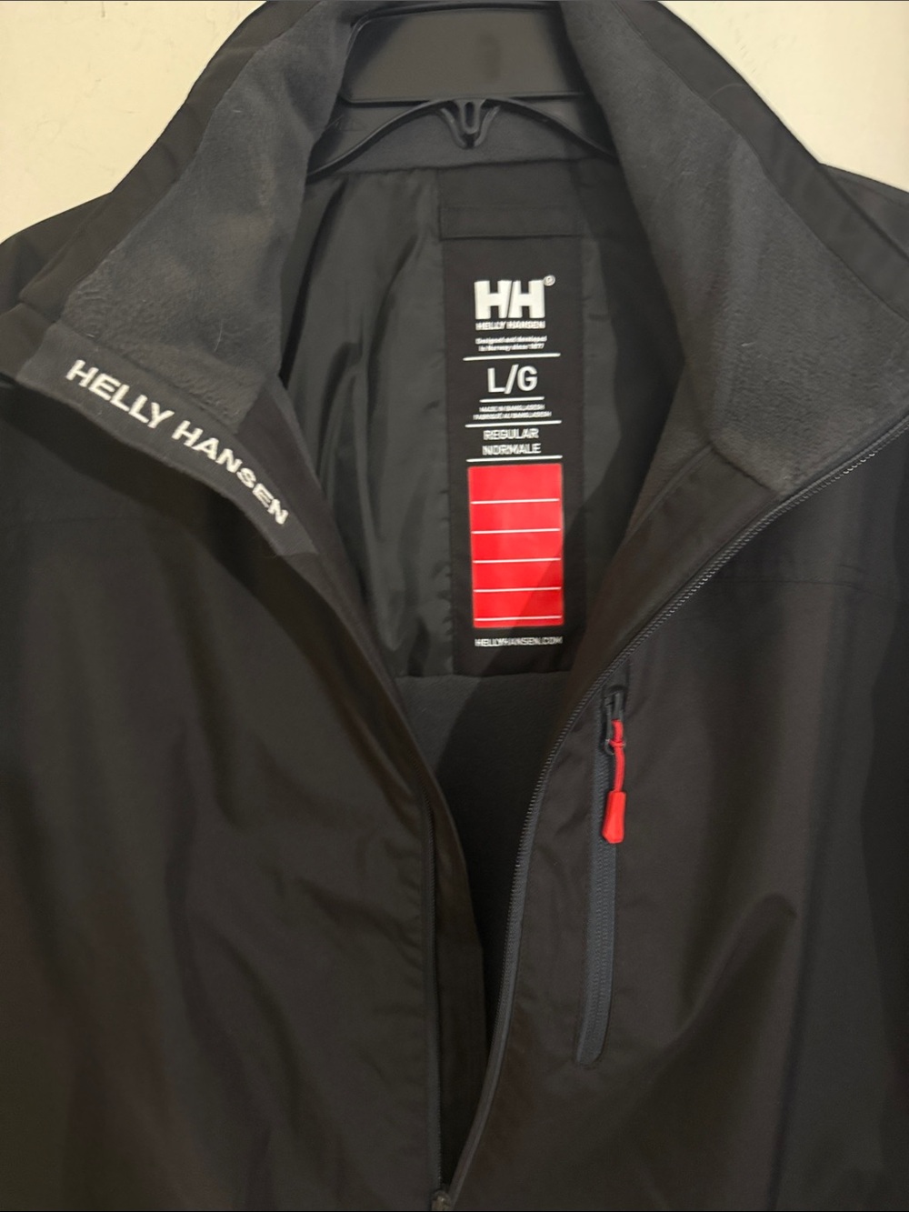 Helly Hansen Black Rain Jacket with Red Zipper Pulls - Picture 3 of 8